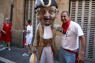 Salida de los gigantes y cabezudos de Pamplona, 10 de julio de San Fermín 2018