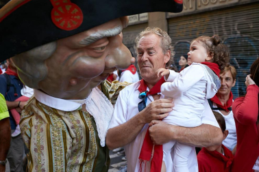 Salida de los gigantes y cabezudos de Pamplona, 10 de julio de San Fermín 2018