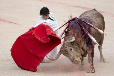 Faena de los toros de la ganadería de Núñez del Cuvillo para los diestros Antonio Ferrera, Roca Rey y Ginés Marín