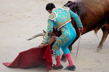 Faena de los toros de la ganadería de Núñez del Cuvillo para los diestros Antonio Ferrera, Roca Rey y Ginés Marín