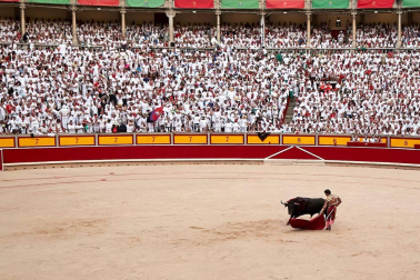 Faena de los toros de la ganadería de Núñez del Cuvillo para los diestros Antonio Ferrera, Roca Rey y Ginés Marín