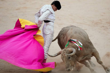 Faena de los toros de la ganadería de Núñez del Cuvillo para los diestros Antonio Ferrera, Roca Rey y Ginés Marín