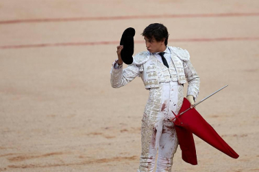 Faena de los toros de la ganadería de Núñez del Cuvillo para los diestros Antonio Ferrera, Roca Rey y Ginés Marín