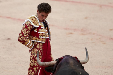 Faena de los toros de la ganadería de Núñez del Cuvillo para los diestros Antonio Ferrera, Roca Rey y Ginés Marín