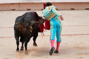 Faena de los toros de la ganadería de Núñez del Cuvillo para los diestros Antonio Ferrera, Roca Rey y Ginés Marín