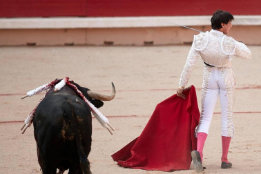 Faena de los toros de la ganadería de Núñez del Cuvillo para los diestros Antonio Ferrera, Roca Rey y Ginés Marín
