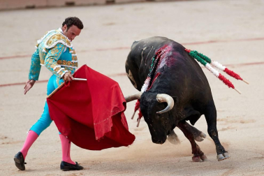 Faena de los toros de la ganadería de Núñez del Cuvillo para los diestros Antonio Ferrera, Roca Rey y Ginés Marín