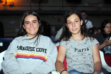 El pasado sábado 7 de julio, la coral de Cadreita, la banda de música municipal y algunos artistas invitados, ofrecieron al público un concierto de bienvenida a las fiestas. La noche se llenó de música, magia, amigos y familia, con la esperanza de que continúe mañana tras el chupinazo de inicio de sus fiestas.