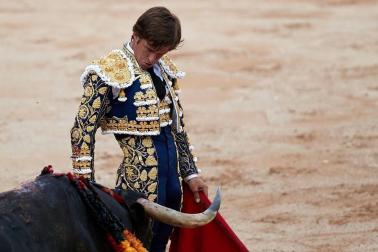 Faena de los toros de la ganadería de Victoriano del Río Cortés para los diestros Pepín Liria, Julián López 'El Juli' y Ginés Marín