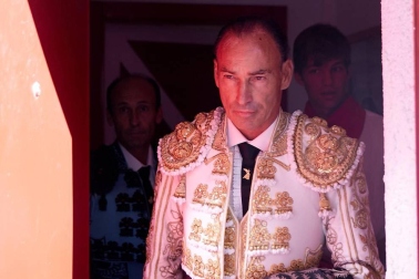 Faena de los toros de la ganadería de Victoriano del Río Cortés para los diestros Pepín Liria, Julián López 'El Juli' y Ginés Marín
