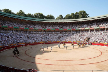 Faena de los toros de la ganadería de Victoriano del Río Cortés para los diestros Pepín Liria, Julián López 'El Juli' y Ginés Marín