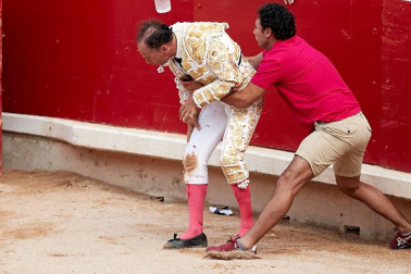 Faena de los toros de la ganadería de Victoriano del Río Cortés para los diestros Pepín Liria, Julián López 'El Juli' y Ginés Marín