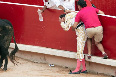 Faena de los toros de la ganadería de Victoriano del Río Cortés para los diestros Pepín Liria, Julián López 'El Juli' y Ginés Marín