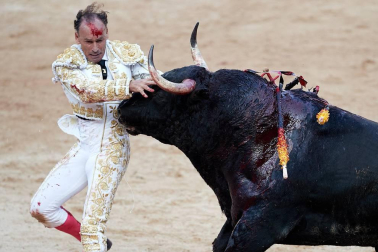 Faena de los toros de la ganadería de Victoriano del Río Cortés para los diestros Pepín Liria, Julián López 'El Juli' y Ginés Marín