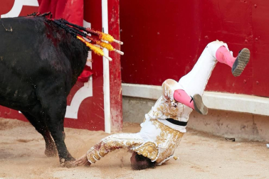Faena de los toros de la ganadería de Victoriano del Río Cortés para los diestros Pepín Liria, Julián López 'El Juli' y Ginés Marín