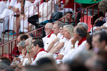 Público asistente a la Plaza de Toros de Pamplona durante la cuarta corrida de la Feria del Toro 2018.