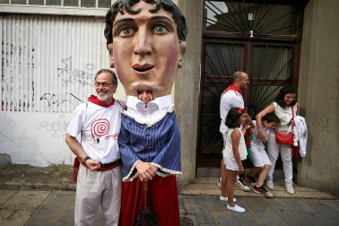 Salida de los gigantes y cabezudos de Pamplona, 12 de julio de San Fermín 2018