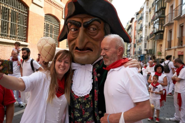 Salida de los gigantes y cabezudos de Pamplona, 12 de julio de San Fermín 2018