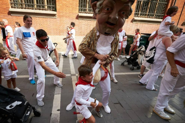 Salida de los gigantes y cabezudos de Pamplona, 12 de julio de San Fermín 2018