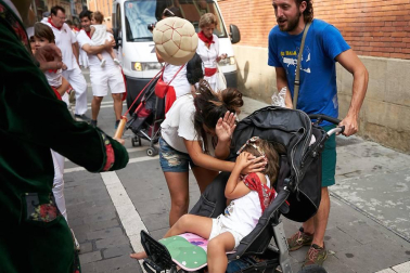 Salida de los gigantes y cabezudos de Pamplona, 12 de julio de San Fermín 2018