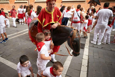 Salida de los gigantes y cabezudos de Pamplona, 12 de julio de San Fermín 2018