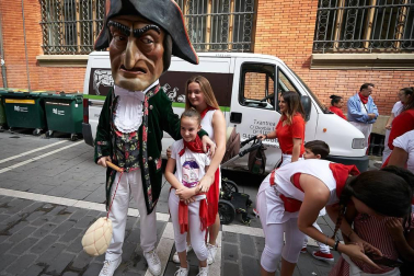 Salida de los gigantes y cabezudos de Pamplona, 12 de julio de San Fermín 2018