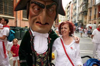 Salida de los gigantes y cabezudos de Pamplona, 12 de julio de San Fermín 2018