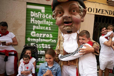 Salida de los gigantes y cabezudos de Pamplona, 12 de julio de San Fermín 2018