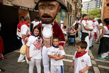 Salida de los gigantes y cabezudos de Pamplona, 12 de julio de San Fermín 2018