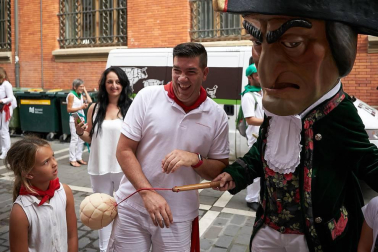 Salida de los gigantes y cabezudos de Pamplona, 12 de julio de San Fermín 2018