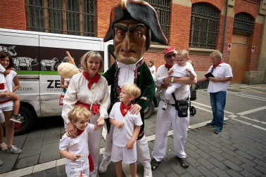 Salida de los gigantes y cabezudos de Pamplona, 12 de julio de San Fermín 2018