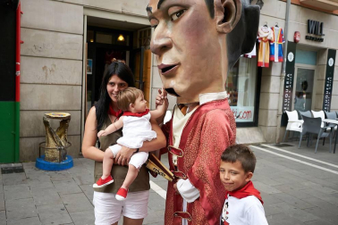 Salida de los gigantes y cabezudos de Pamplona, 12 de julio de San Fermín 2018