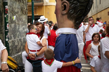 Salida de los gigantes y cabezudos de Pamplona, 12 de julio de San Fermín 2018