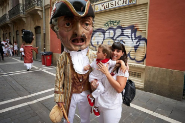 Salida de los gigantes y cabezudos de Pamplona, 12 de julio de San Fermín 2018
