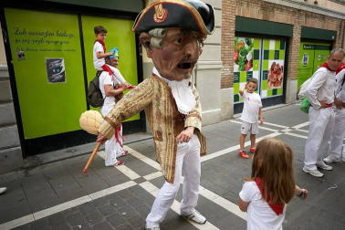Salida de los gigantes y cabezudos de Pamplona, 12 de julio de San Fermín 2018