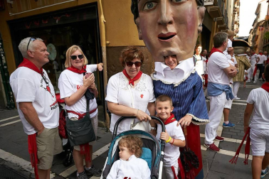 Salida de los gigantes y cabezudos de Pamplona, 12 de julio de San Fermín 2018