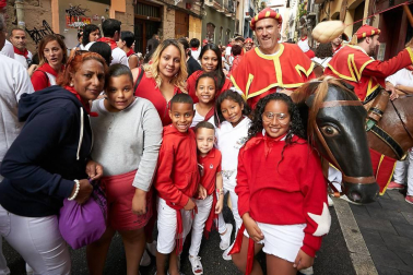 Salida de los gigantes y cabezudos de Pamplona, 12 de julio de San Fermín 2018