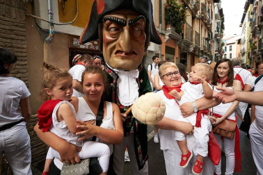 Salida de los gigantes y cabezudos de Pamplona, 12 de julio de San Fermín 2018