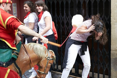 Salida de los gigantes y cabezudos de Pamplona, 12 de julio de San Fermín 2018