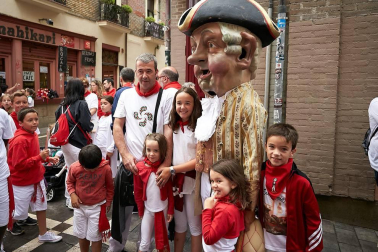 Salida de los gigantes y cabezudos de Pamplona, 12 de julio de San Fermín 2018