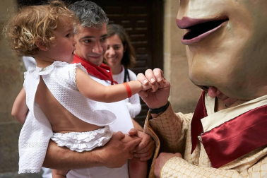 Salida de los gigantes y cabezudos de Pamplona, 12 de julio de San Fermín 2018
