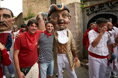 Salida de los gigantes y cabezudos de Pamplona, 12 de julio de San Fermín 2018