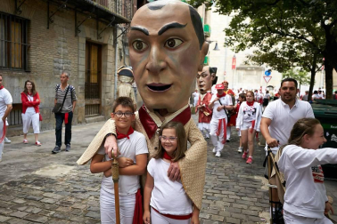 Salida de los gigantes y cabezudos de Pamplona, 12 de julio de San Fermín 2018
