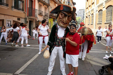 Salida de los gigantes y cabezudos de Pamplona, 12 de julio de San Fermín 2018