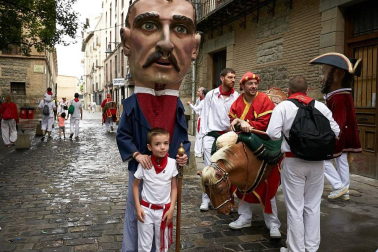 Salida de los gigantes y cabezudos de Pamplona, 12 de julio de San Fermín 2018