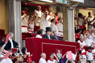 Público asistente a la Plaza de Toros de Pamplona durante la cuarta corrida de la Feria del Toro 2018.