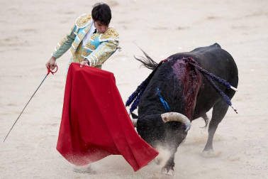 Faena de los toros de la ganadería de Fuente Ymbro para los diestros Juan José Padilla, Roca Rey y Cayetano