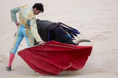 Faena de los toros de la ganadería de Fuente Ymbro para los diestros Juan José Padilla, Roca Rey y Cayetano