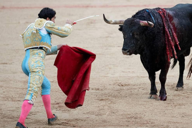 Faena de los toros de la ganadería de Fuente Ymbro para los diestros Juan José Padilla, Roca Rey y Cayetano