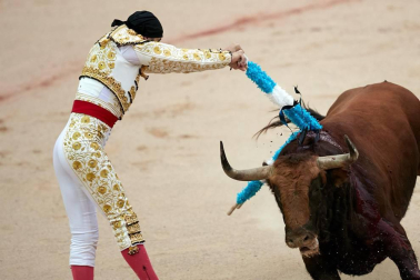 Faena de los toros de la ganadería de Fuente Ymbro para los diestros Juan José Padilla, Roca Rey y Cayetano